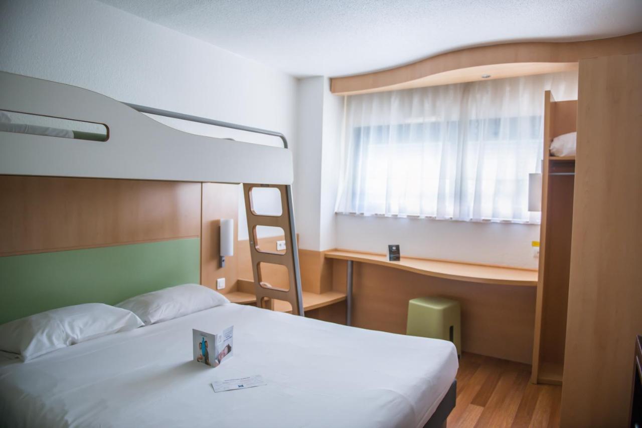 Ibis Budget Site Du Futuroscope Chasseneuil-du-Poitou Eksteriør bilde