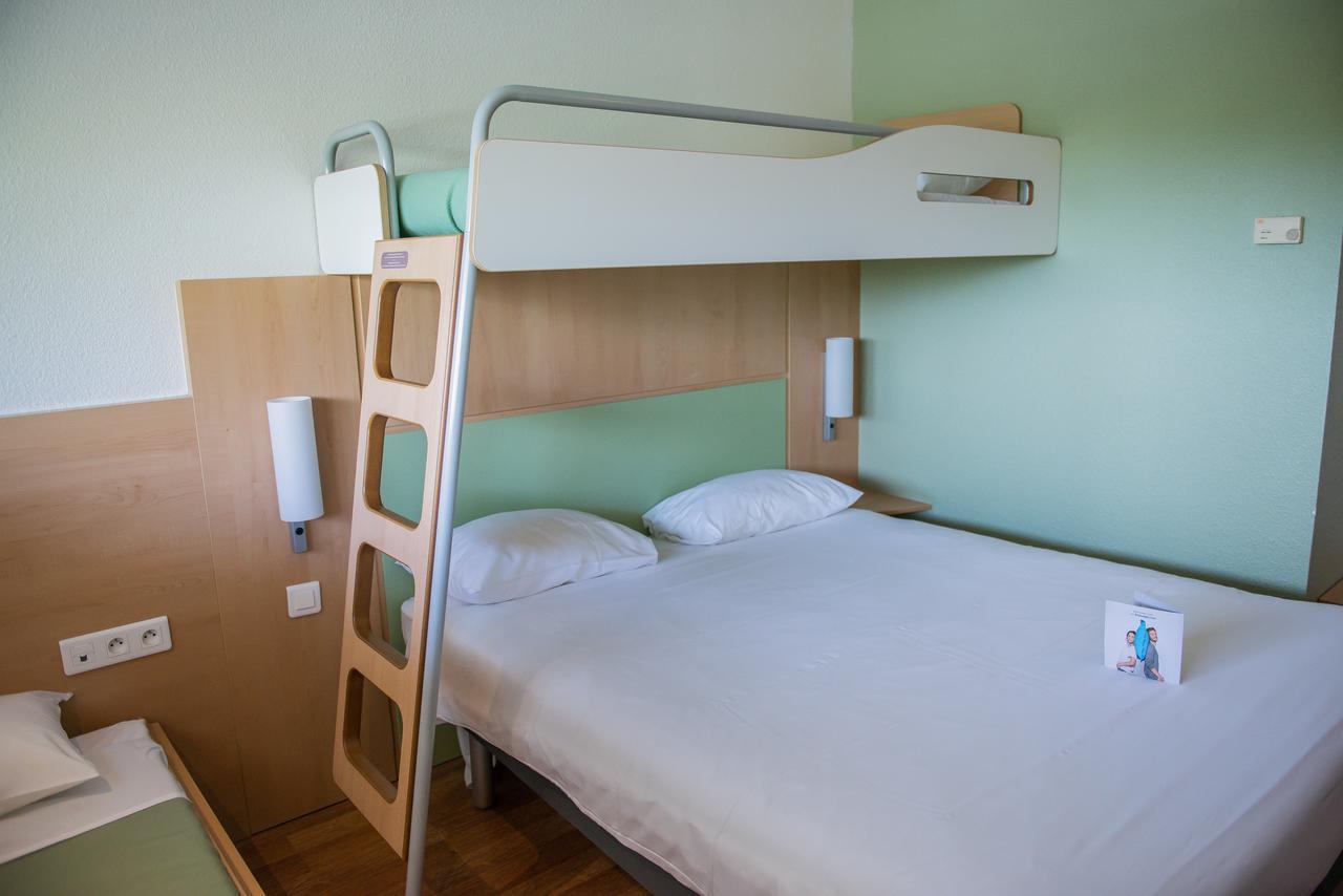 Ibis Budget Site Du Futuroscope Chasseneuil-du-Poitou Eksteriør bilde